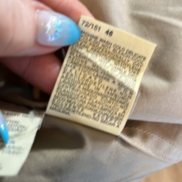 MaxMara Beige Trench Coat Size 12 Flap Pockets Tab Faux Belt Full Zipper & Snaps - Picture 12 of 12